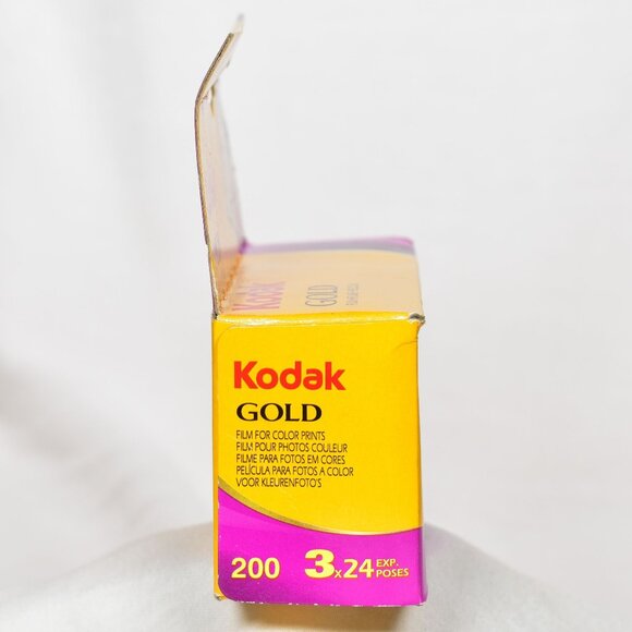 Kodak GOLD 200 Color Negative Film 35mm Roll Film 24 Exposures 3-Pack expired - Picture 4 of 6